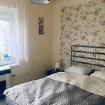 Apartamento Lelle-kert 01 *